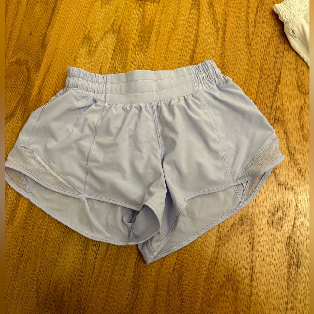 Lululemon Hotty Hot Shorts 2.5